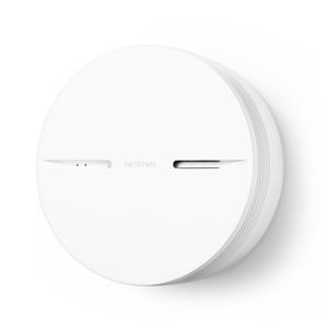 De rookmelder van Netatmo controleert ononderbroken de functie van de eigen batterij, de rooksensor en de wifiverbinding.