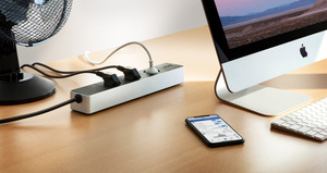 Dein Dreifachstecker verbindet sich ohne Bridge mit deinem WLAN und schützt deine Geräte vor Überstrom und Überspannung.