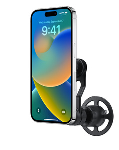 O suporte veicular magnético da mophie se encaixa na abertura de ventilação de quase todos os veículos, e sua poderosa superfície magnética mantém o iPhone bem firme.