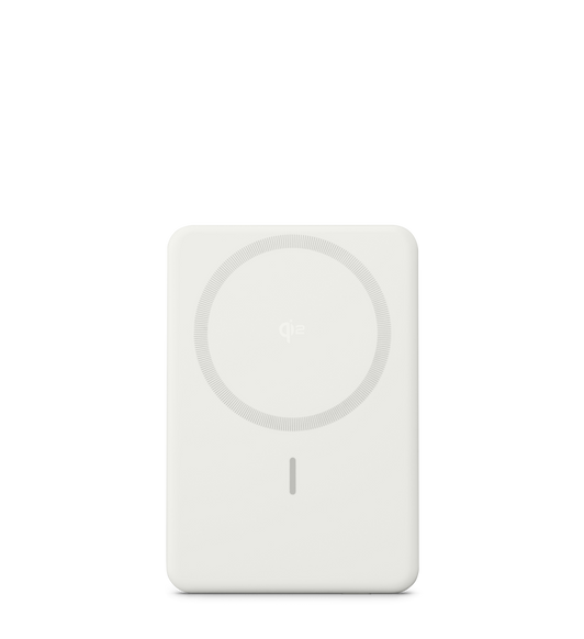 Batería externa MagGo 5K de Anker en blanco que muestra el anillo de carga con certificación Qi2 en el centro