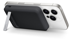 Belkin BoostCharge Pro Magnetic Power Bank 5K - Black - Apple