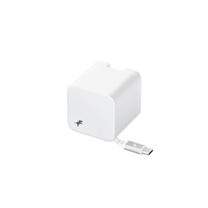 Nimble Wally Stretch 65W Wandladegerät, Weiß, integriertes USB-C Kabel unten rechts, Nimble Logo unten links