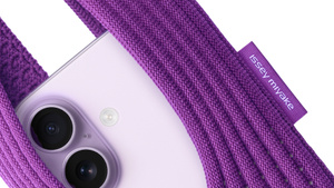 iPhone Pocket by Issey Miyake - Short - Purple - Apple (HK)