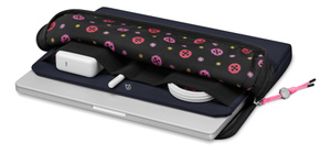 Bellroy Caddy for 13インチと14インチMacBook - Year of the Horse