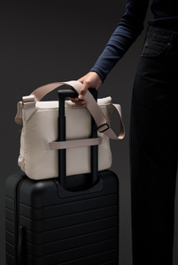 Bellroy Cinch Messenger Bag - ブラウン - 教育 - Apple（日本）