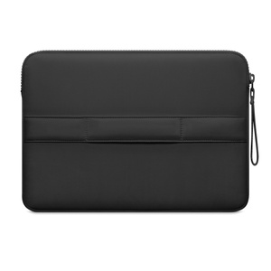 Herschel Cloudform Sleeve for Mac, back exterior, black color, carry handle across center, right-side zipper with attached pull