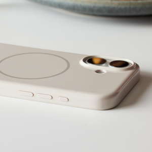 Beats iPhone 16 Plus Case with MagSafe — Summit Stone - Apple