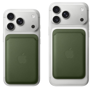 iPhone 17 Pro ve iPhone 17 Pro Max’e takılı, iPhone için MagSafe özellikli yosun rengi Mikro Dokuma Cüzdan, Pro kamera sisteminin altına ortalanmış şekilde takılmış, sağ, sol ve alt kenarların arasını kaplıyor