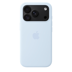 Coque en silicone bleu lumineux (bleu clair) avec MagSafe pour iPhone 18 Pro, face arrière, logo Apple intégré au centre, fixée à un iPhone 18 Pro noir, visible à travers la découpe pour les caméras
