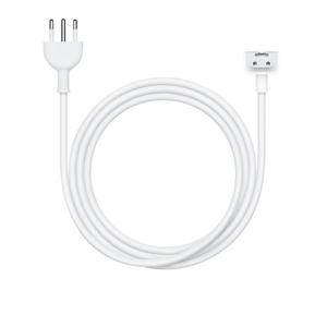 Cable de extensión para adaptador de corriente color blanco con conector para enchufe, conector para adaptador USB-C y cable enrollado