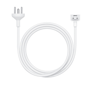 Hvidt forlængerkabel til strømforsyning med strømstik, USB-C-stik og sammenrullet kabel