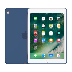 9.7インチiPad Pro用シリコーンケース - オーシャンブルー - Apple（日本）
