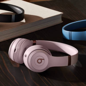 Beats by Dr. Dre Beats Solo 4 - Thumbnail 4