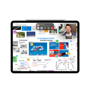 iPad Pro ที่วางในแนวนอนโดยมี Apple Pencil Pro ยึดติดอยู่ด้านบน