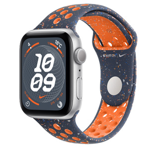 Apple Watch SE (GPSモデル) - 44mmシルバーアルミニウムケースと 