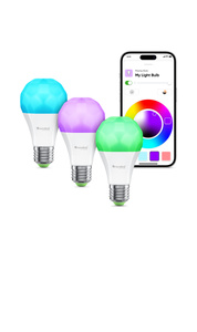 Das Nanoleaf Essentials Matter 3er Pack mit intelligenten LED-Leuchtmitteln mit Farbwechsel, in den Farben Blau, Violett und Grün. Mit der verfügbaren iOS App kannst du jede Nanoleaf Essentials Matter Smart Bulb individuell anpassen, zum Beispiel Farbton und Helligkeit.