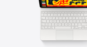 iPad Air an Magic Keyboard angebracht, Oberseite, Farbe: Weiß, integriertes Trackpad