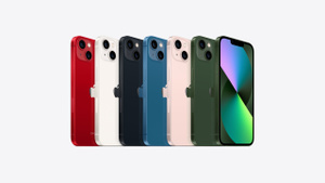 Angled view of all six colors of iPhone 13 including (PRODUCT)RED, starlight, midnight, blue, pink, and green, plus an angled front view in green.