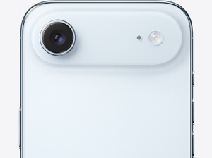 iPhone Air, Farbe Himmelblau, Rückseite, Rahmen Silber, oben gerundete Ecken, Fusion Kamera-System, ein Objektiv, Mikrofon und Blitz