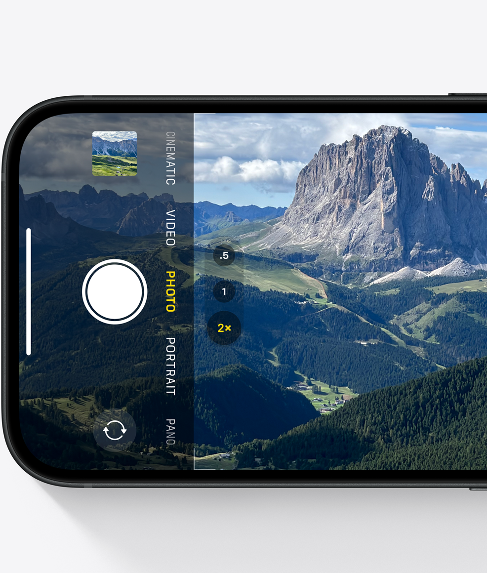 iPhone, camera app, 2x zoom function selected