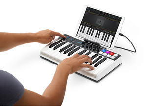 IK Multimedia iRig Keys I/O 25 MIDI Controller and Audio Interface - Education - Apple (IE) IK Multimedia iRig Keys I/O 25 MIDI Controller and Audio Interface - Education - Apple (IE)
