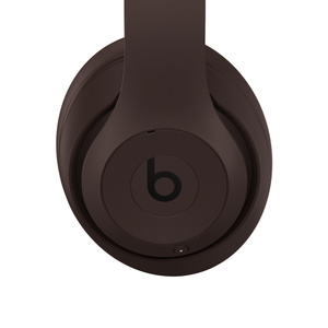 Beats Studio Pro Wireless Headphones — Deep Brown - Apple (IN)