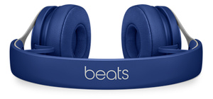 beats on ear