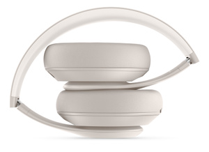 Beats Studio Pro Wireless Headphones — Sandstone - Apple