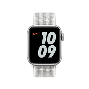 apple watch nike  silver aluminum case with summit white nike sport loop