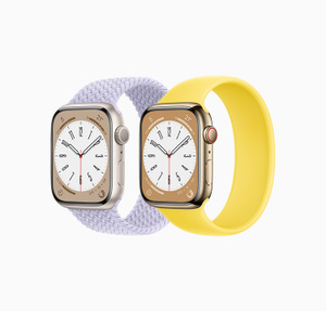 Apple Watch Series 8 GPS + Cellular, 45mm Midnight Aluminium Case with  Midnight Sport Band - Regular