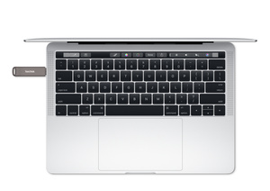 ipad (第六代) - iphone xr - imac (24 英寸,m1 芯片,2021 年机型)